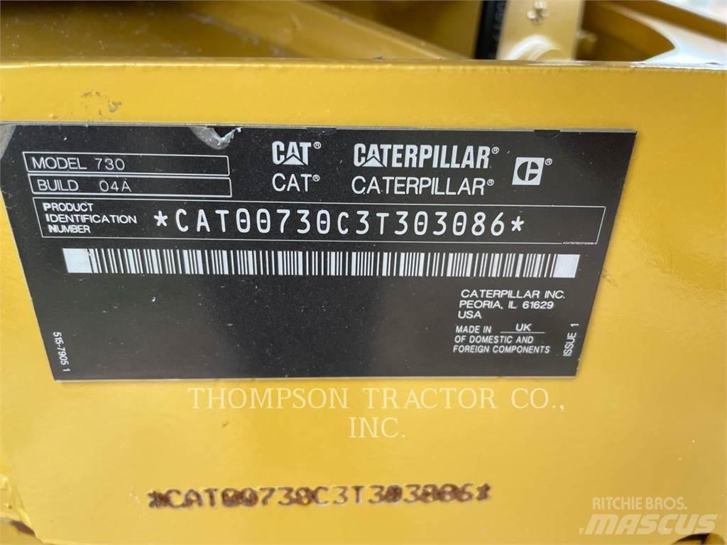 CAT 730 Зчленовані самоскиди