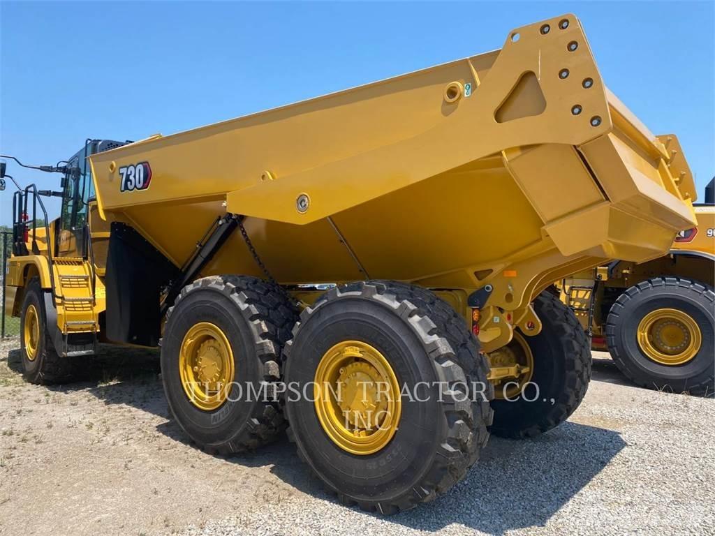 CAT 730 Зчленовані самоскиди