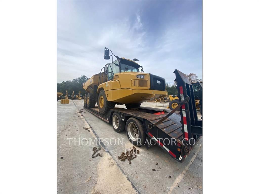CAT 730 Зчленовані самоскиди