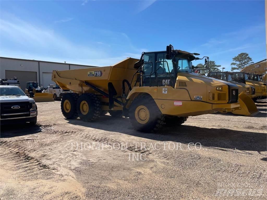 CAT 730 Зчленовані самоскиди