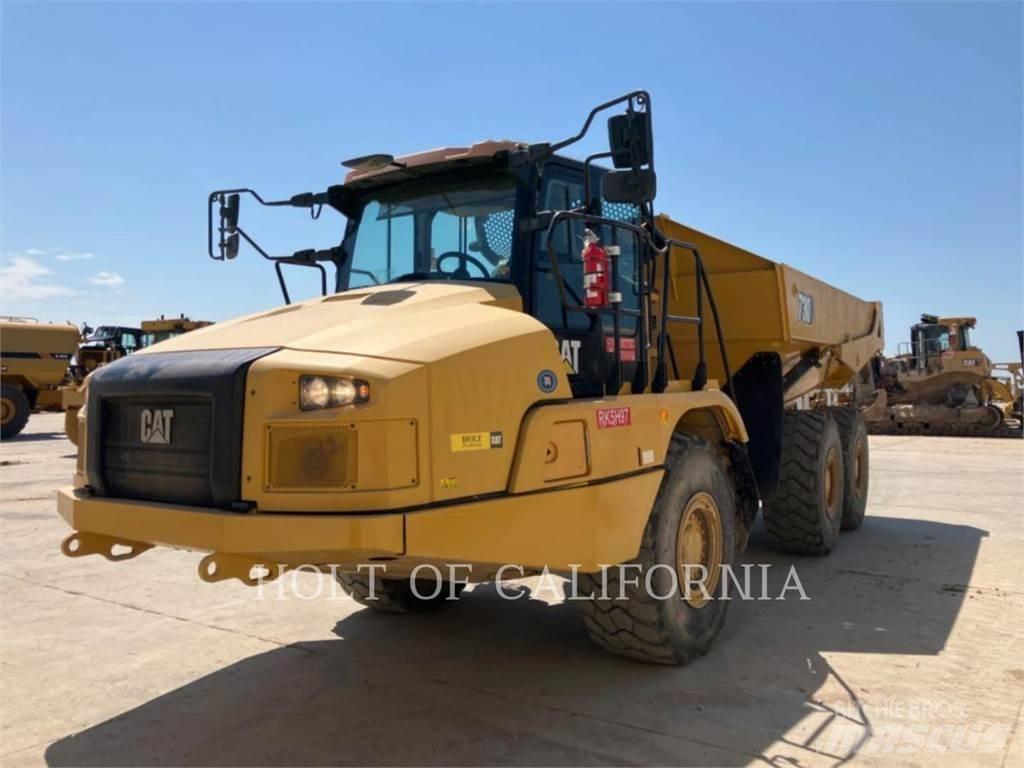 CAT 730 Зчленовані самоскиди
