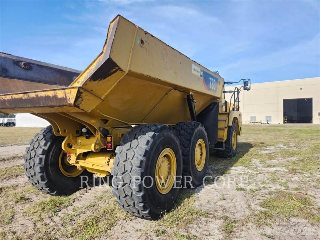 CAT 730 Зчленовані самоскиди