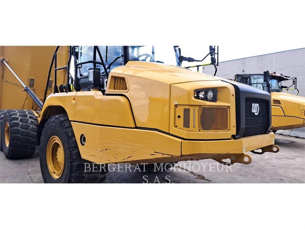 CAT 730 Зчленовані самоскиди