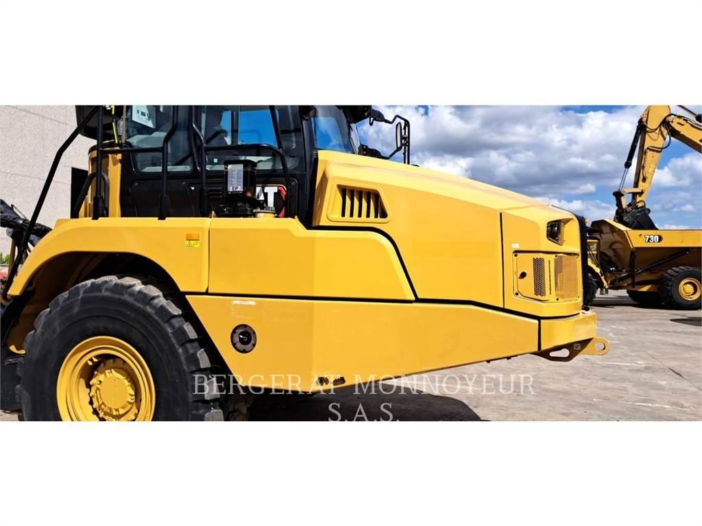 CAT 730 Зчленовані самоскиди