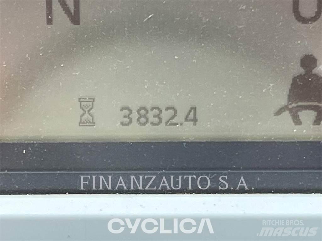 CAT 730 Зчленовані самоскиди