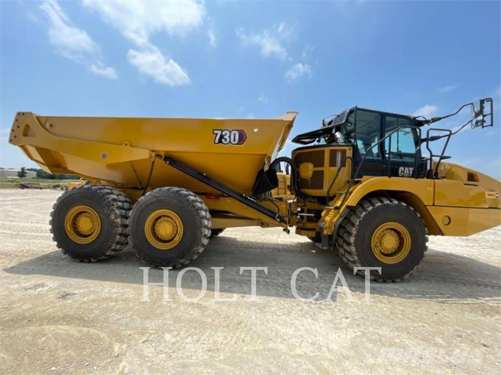 CAT 730 Зчленовані самоскиди