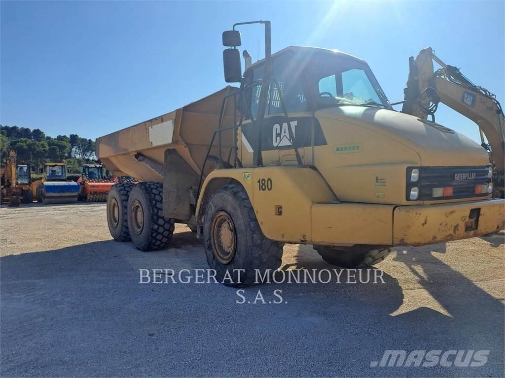 CAT 730 Зчленовані самоскиди