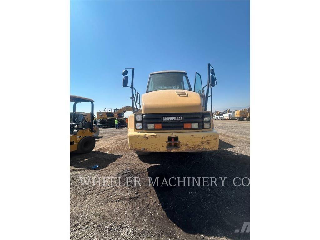 CAT 730 Зчленовані самоскиди