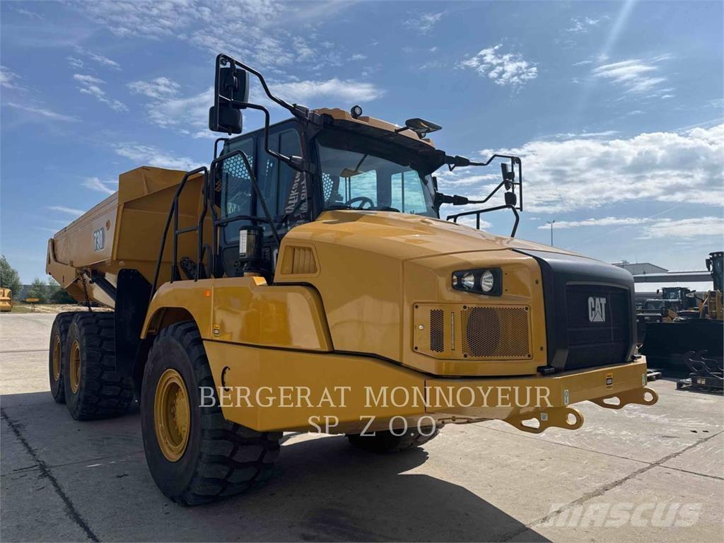 CAT 730 Зчленовані самоскиди