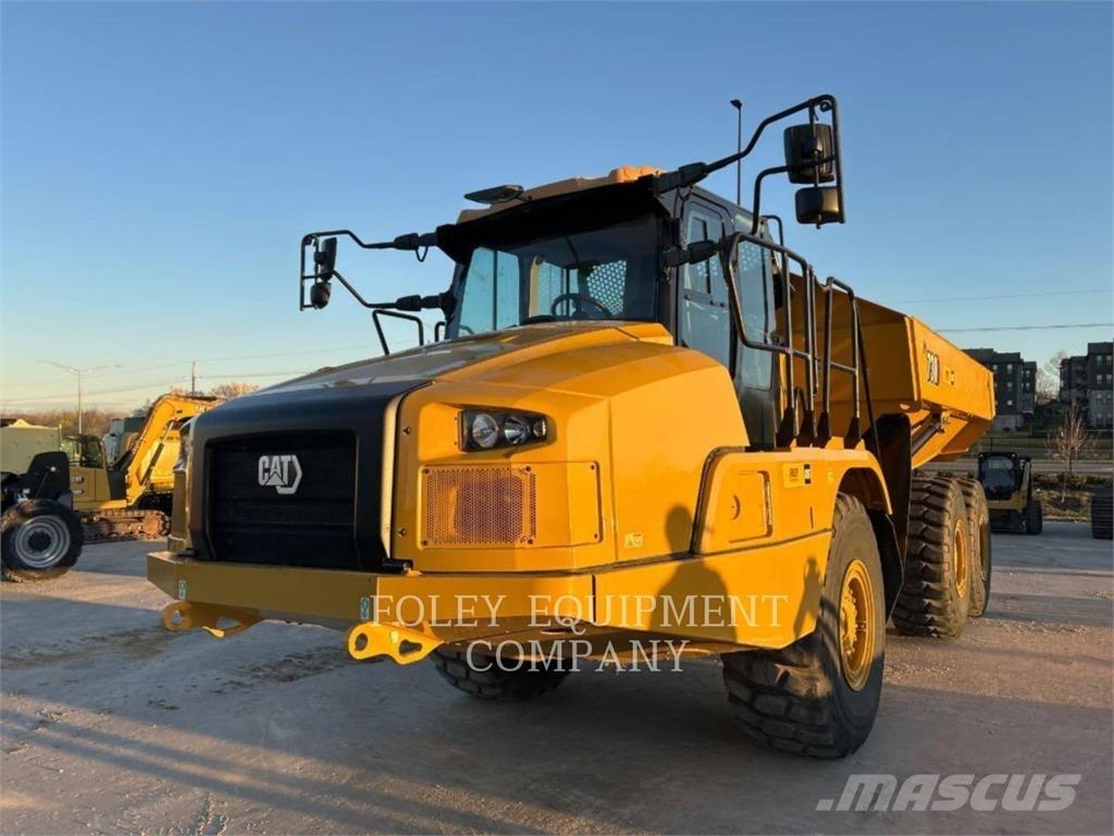 CAT 730-04 Зчленовані самоскиди