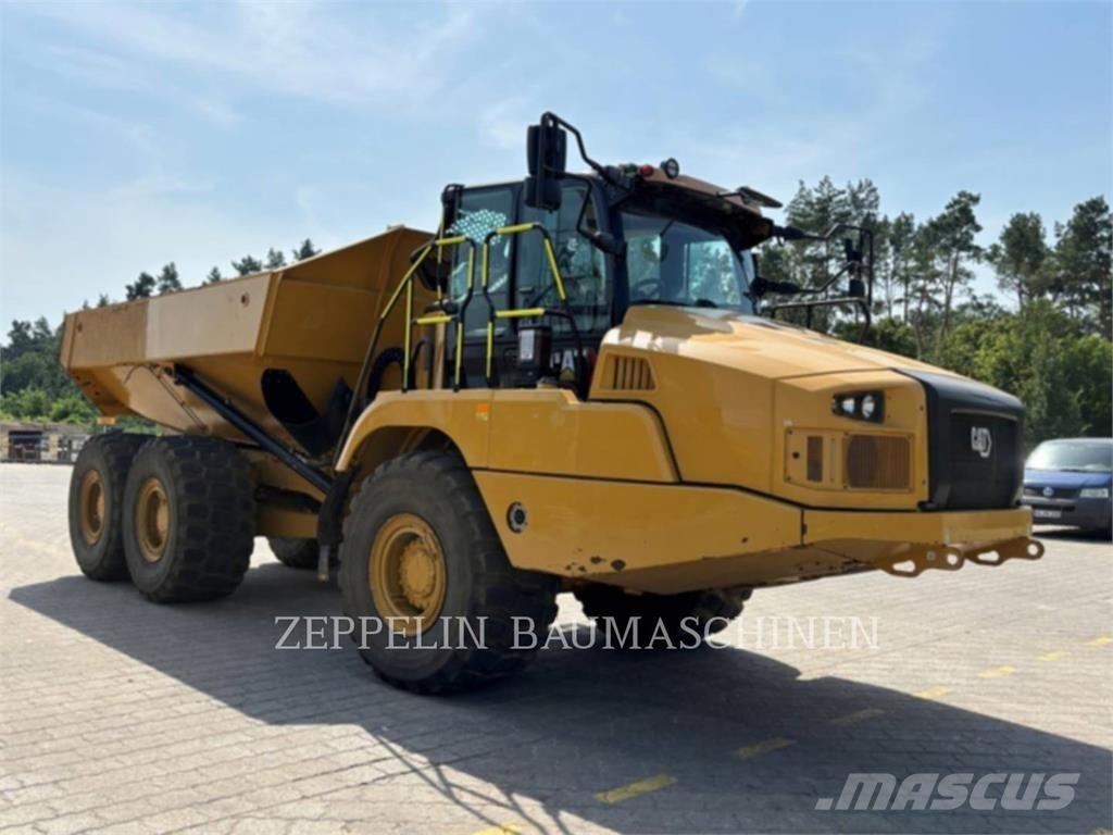 CAT 730-04A Зчленовані самоскиди