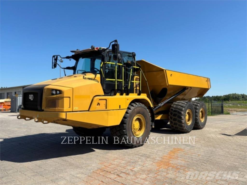 CAT 730-04A Зчленовані самоскиди