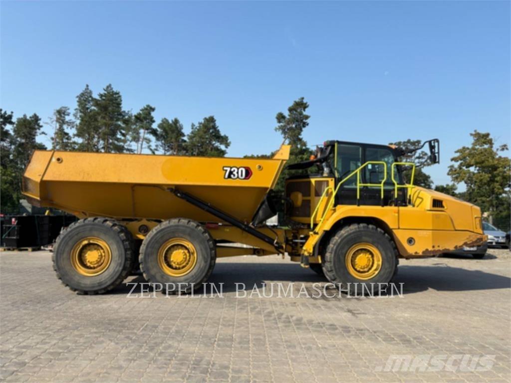 CAT 730-04A Зчленовані самоскиди