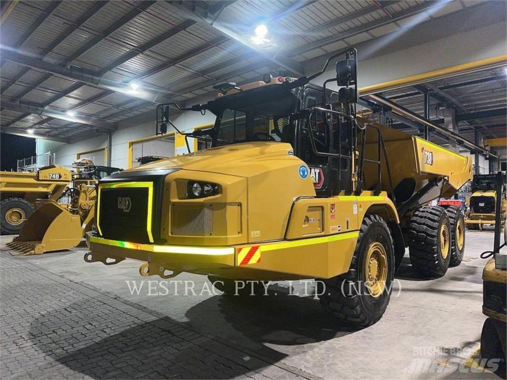 CAT 730-04LRC Зчленовані самоскиди