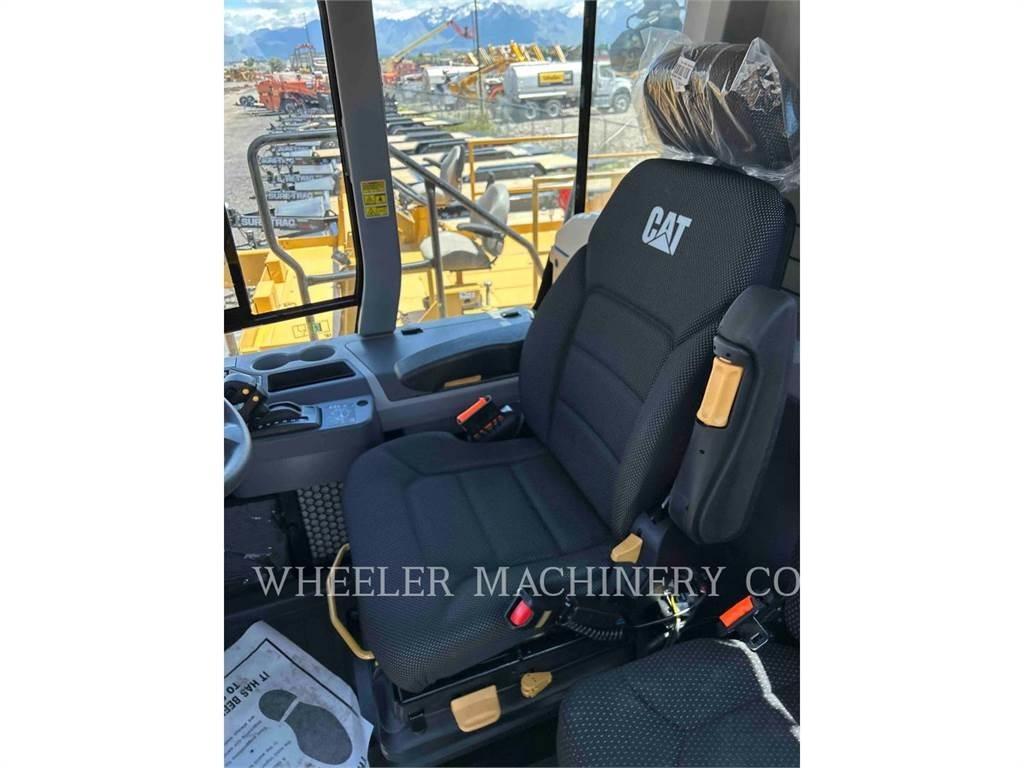 CAT 730 TG Зчленовані самоскиди