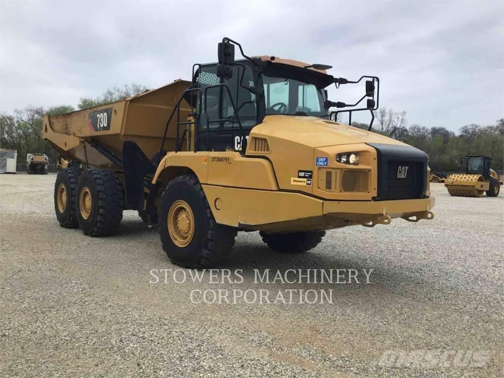 CAT 73004 Зчленовані самоскиди
