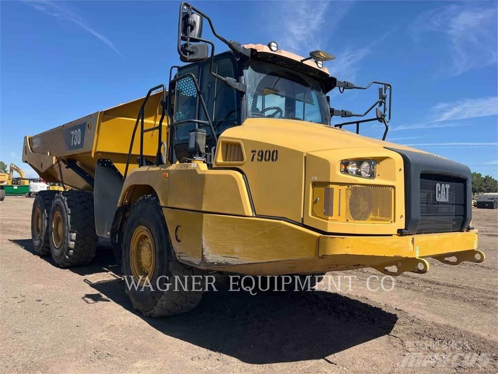 CAT 73004 Зчленовані самоскиди