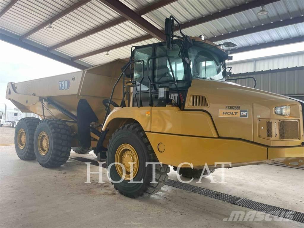 CAT 73004 Зчленовані самоскиди