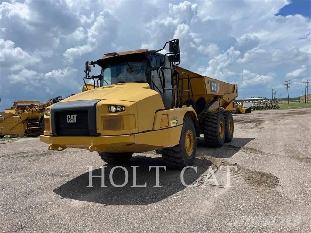 CAT 73004 Зчленовані самоскиди