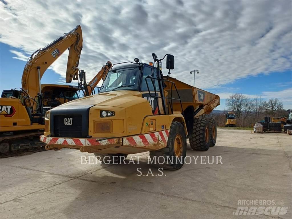 CAT 730C Зчленовані самоскиди