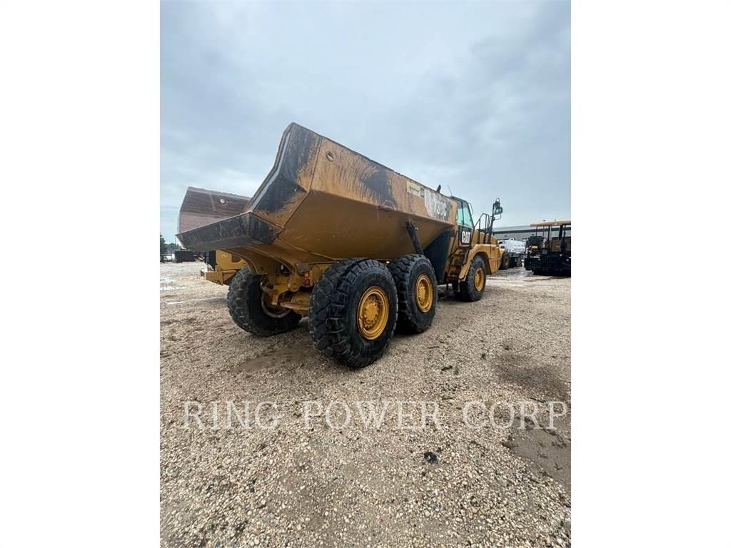 CAT 730C Зчленовані самоскиди
