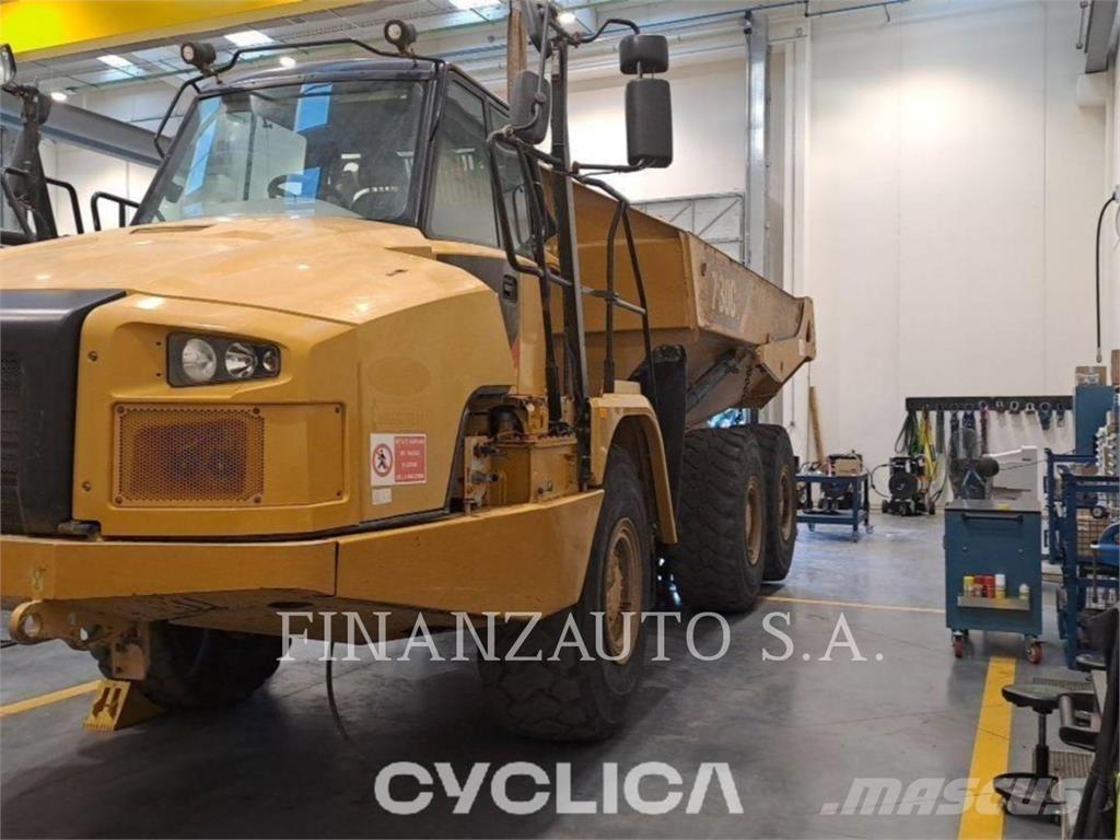 CAT 730C Зчленовані самоскиди