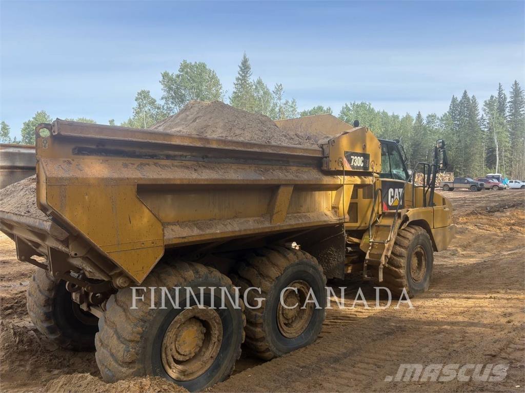 CAT 730C Зчленовані самоскиди
