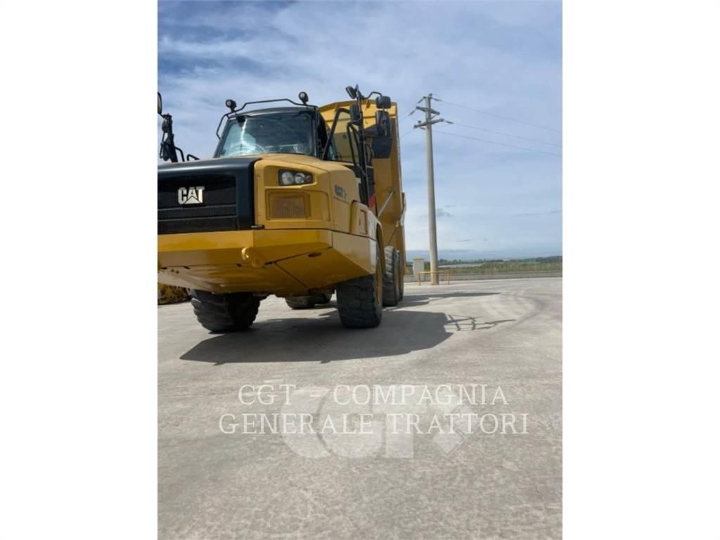 CAT 730C2 Зчленовані самоскиди