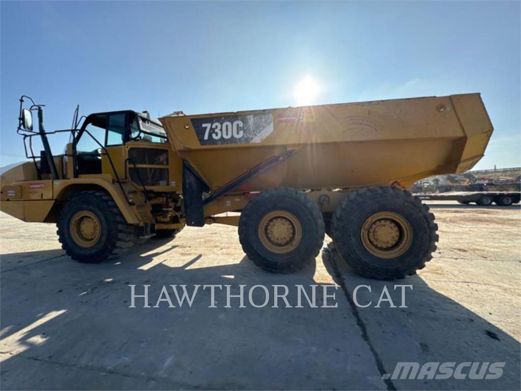 CAT 730C2 Зчленовані самоскиди