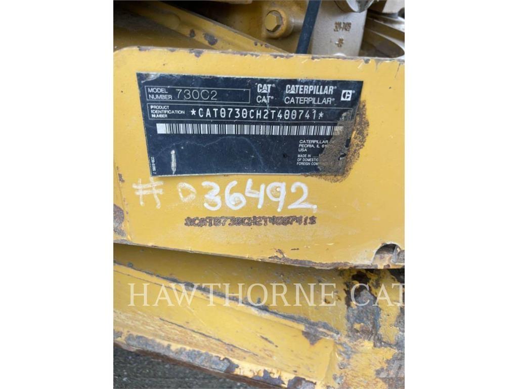 CAT 730C2 Зчленовані самоскиди