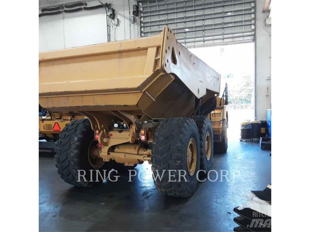 CAT 730TG Зчленовані самоскиди