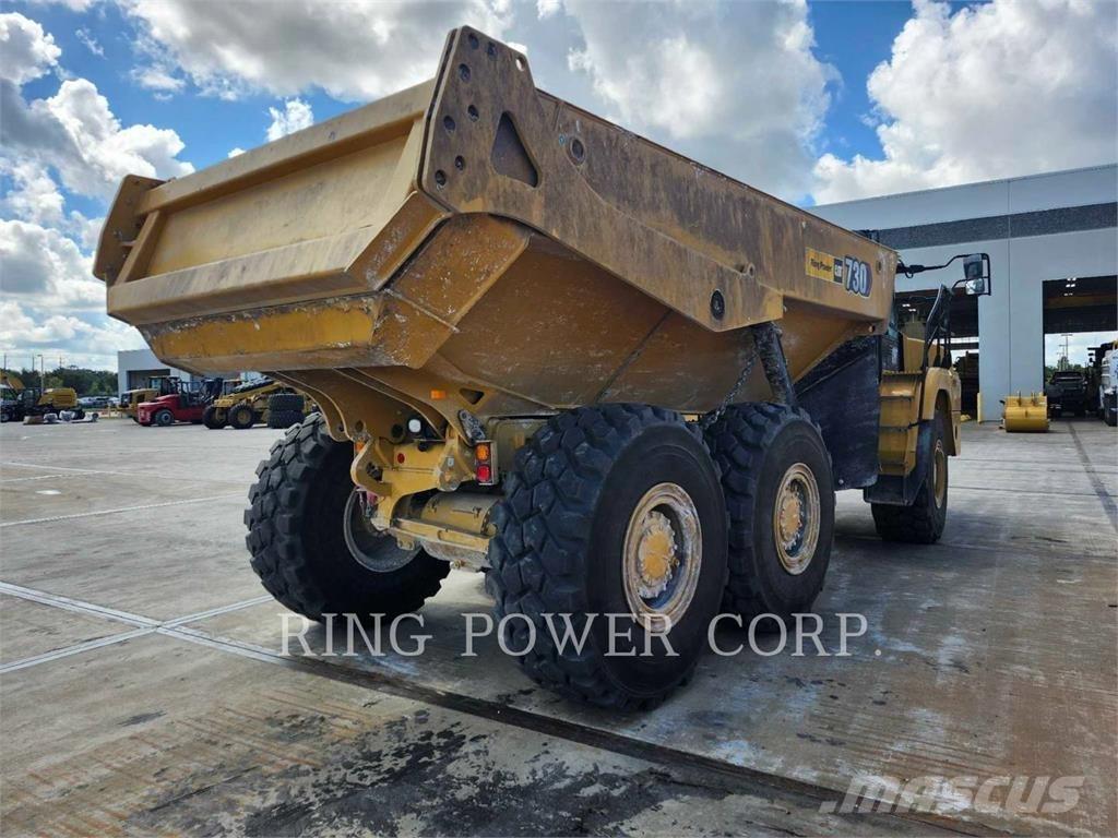 CAT 730TG Зчленовані самоскиди