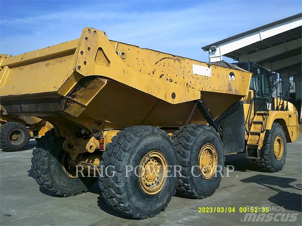 CAT 730WW Вантажівки-цистерни