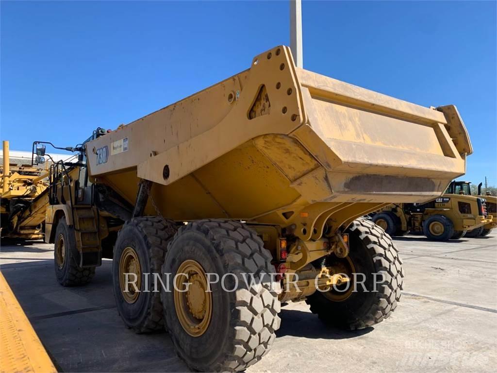CAT 730WW Вантажівки-цистерни
