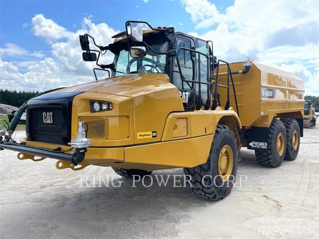 CAT 730WW Вантажівки-цистерни