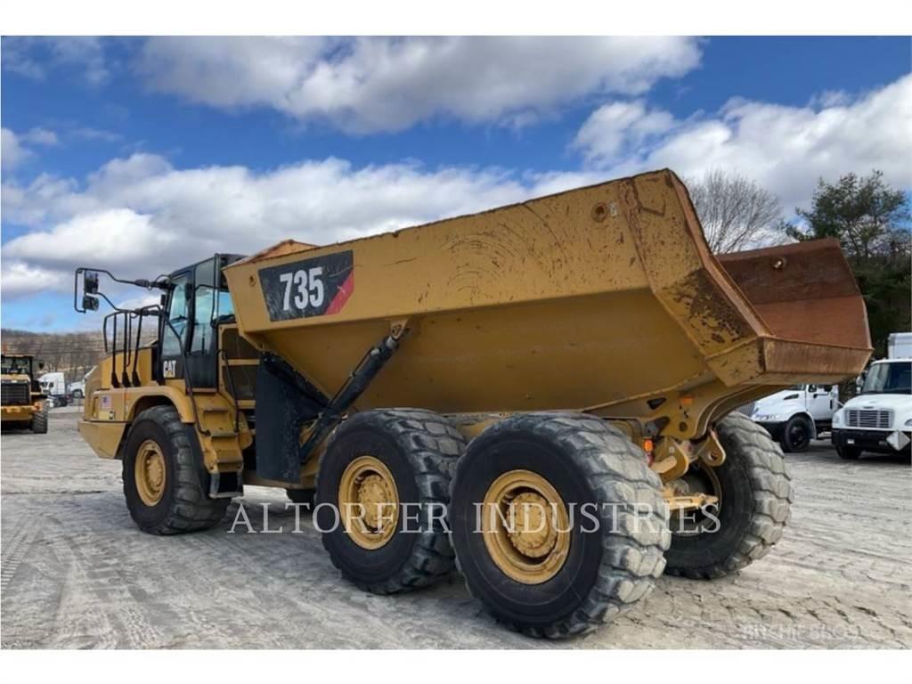 CAT 735 Зчленовані самоскиди