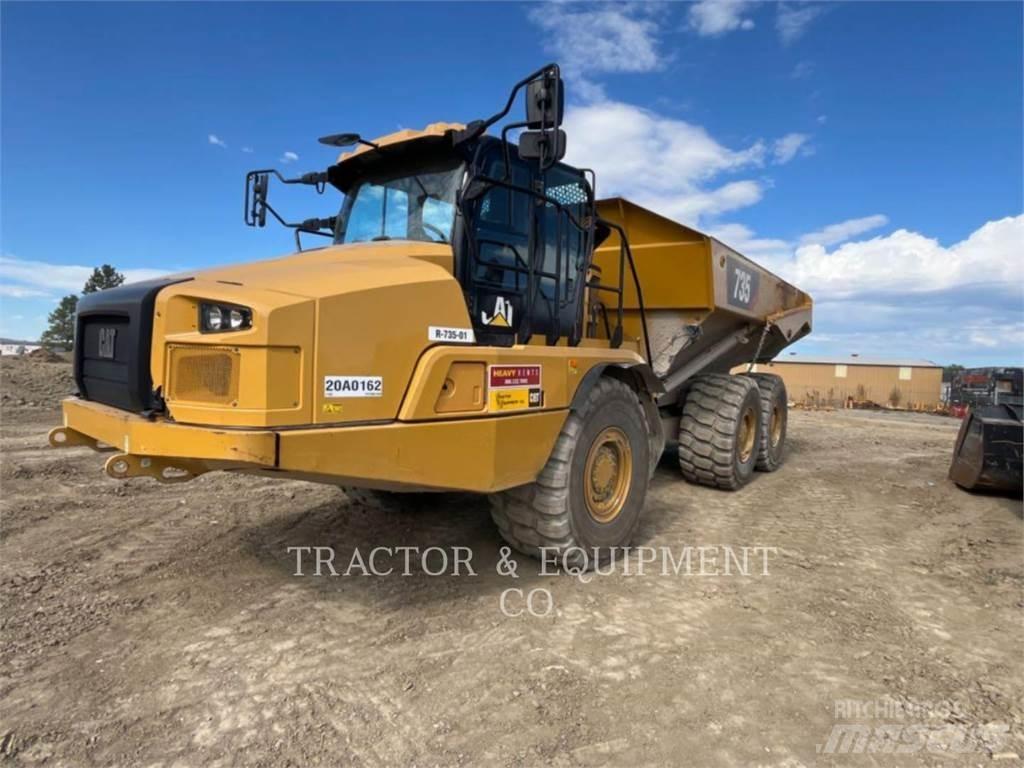 CAT 735 Зчленовані самоскиди