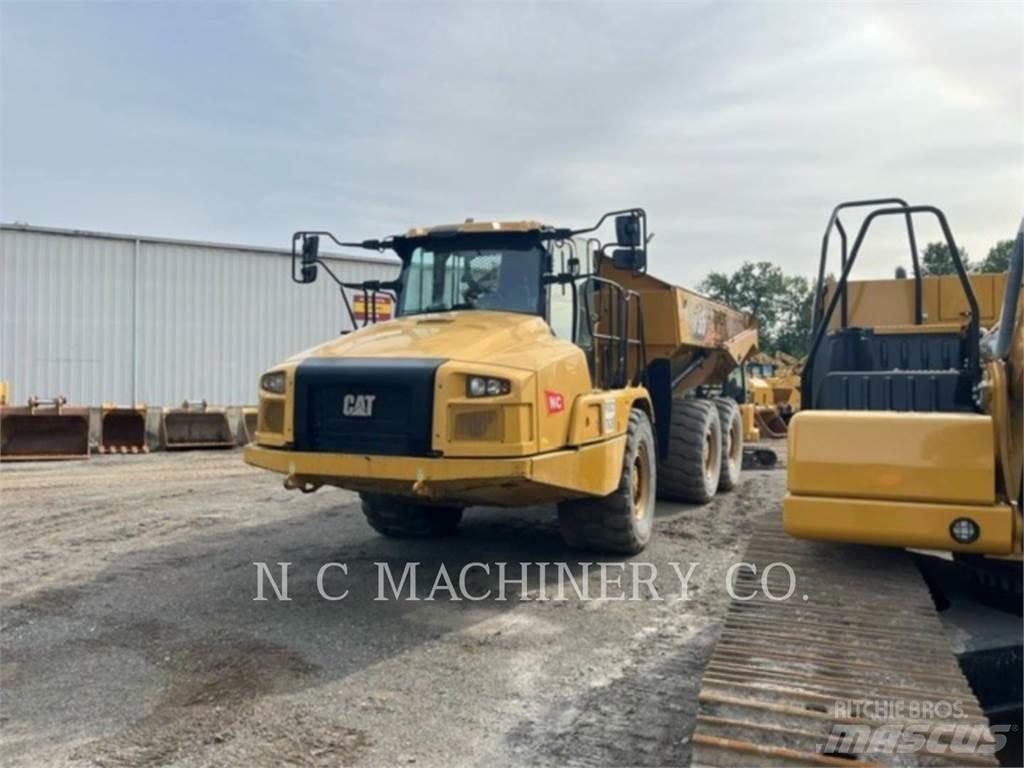 CAT 735 Самоскиди
