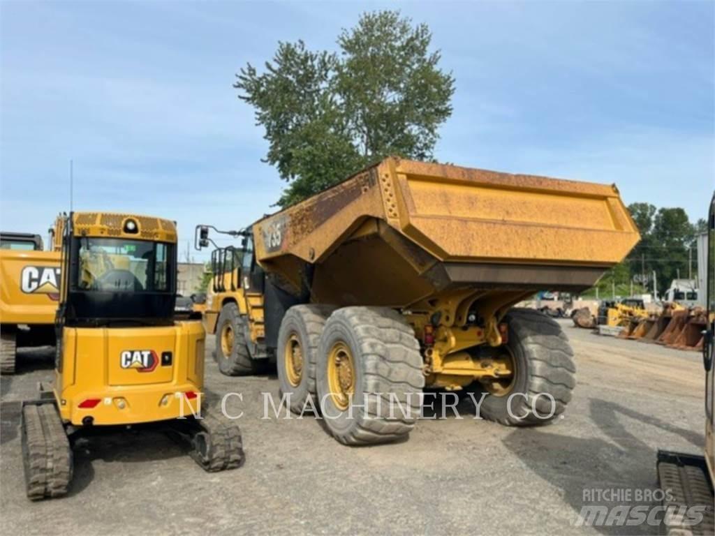 CAT 735 Самоскиди