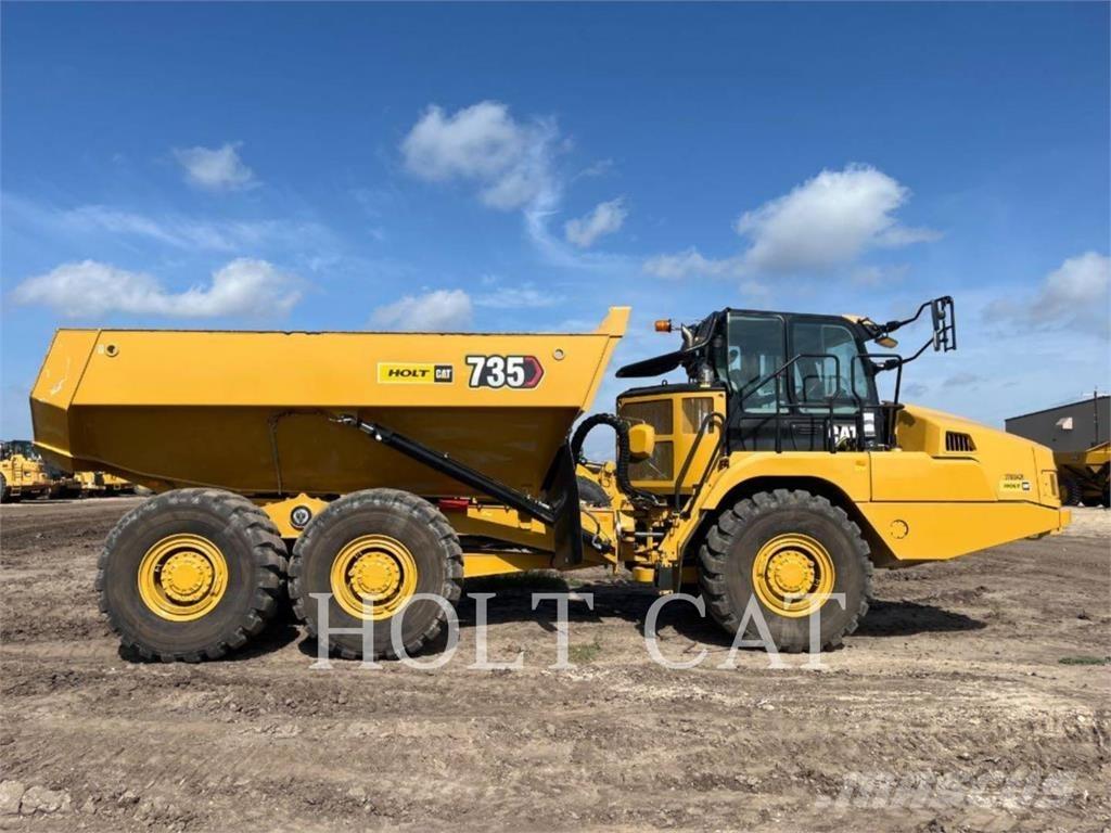 CAT 735 Зчленовані самоскиди