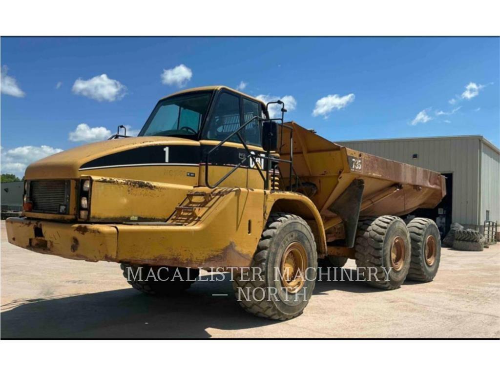 CAT 735 (OLD) Зчленовані самоскиди