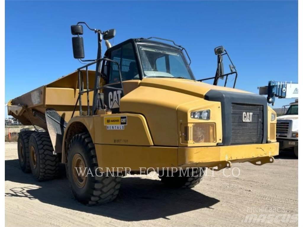 CAT 735C Зчленовані самоскиди