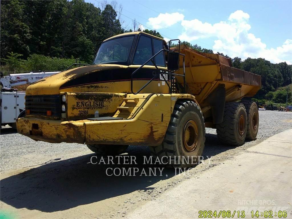 CAT 740 Зчленовані самоскиди