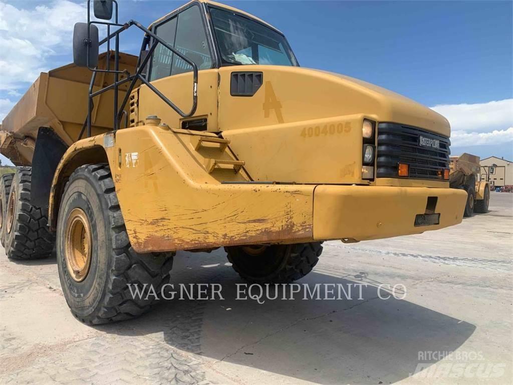 CAT 740 Зчленовані самоскиди