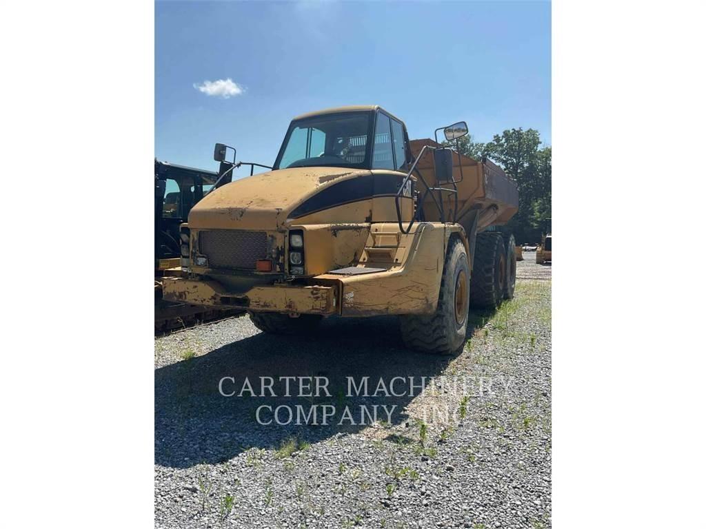 CAT 740 Зчленовані самоскиди