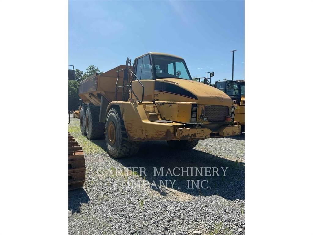 CAT 740 Зчленовані самоскиди