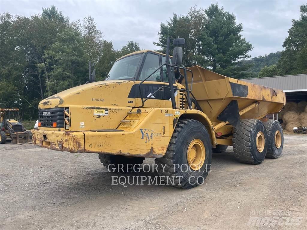 CAT 740 Зчленовані самоскиди