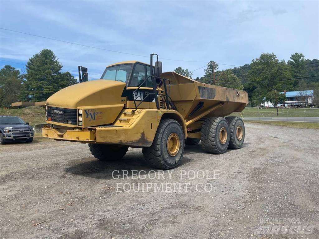 CAT 740 Зчленовані самоскиди