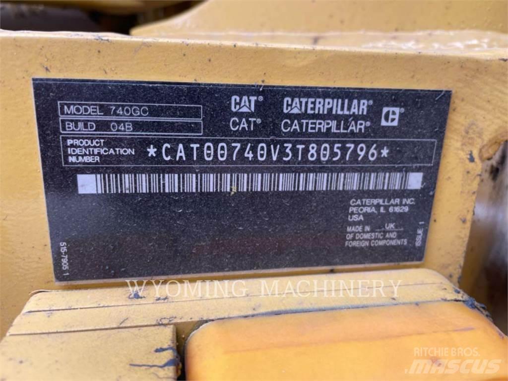 CAT 740 GC Зчленовані самоскиди
