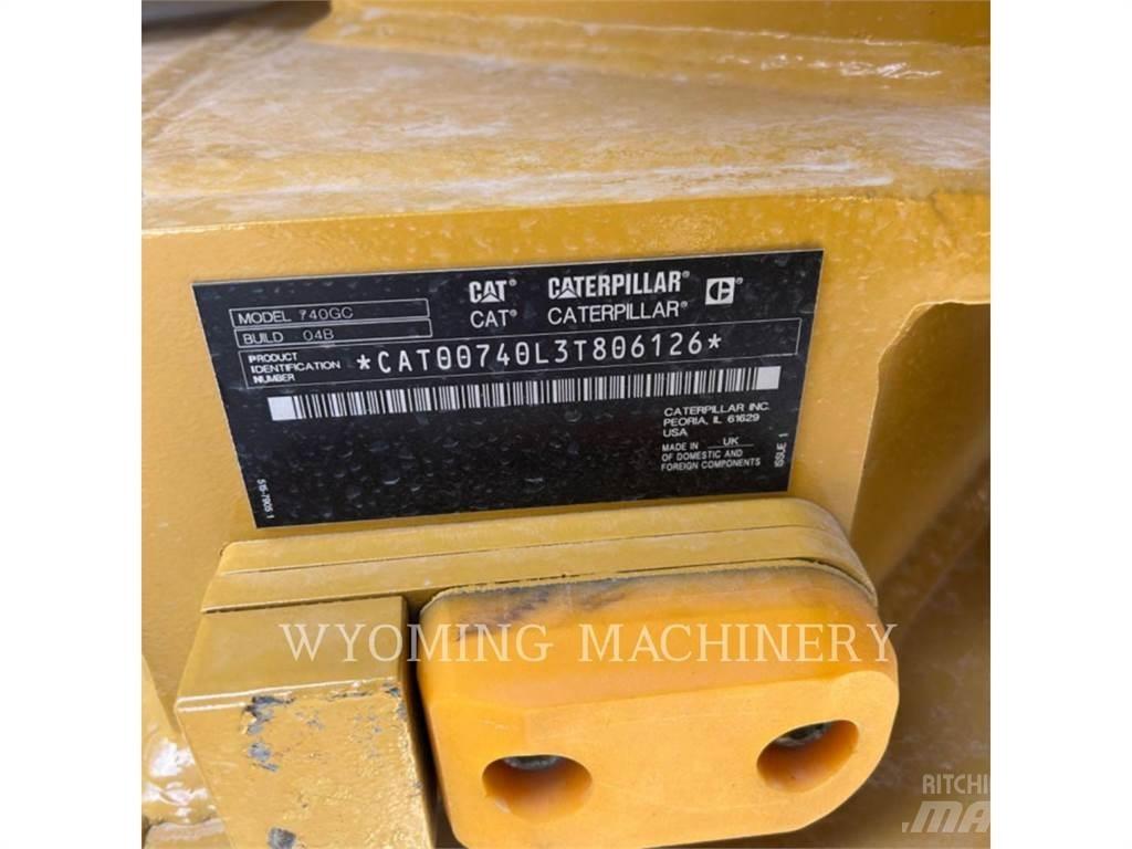 CAT 740 GC Зчленовані самоскиди